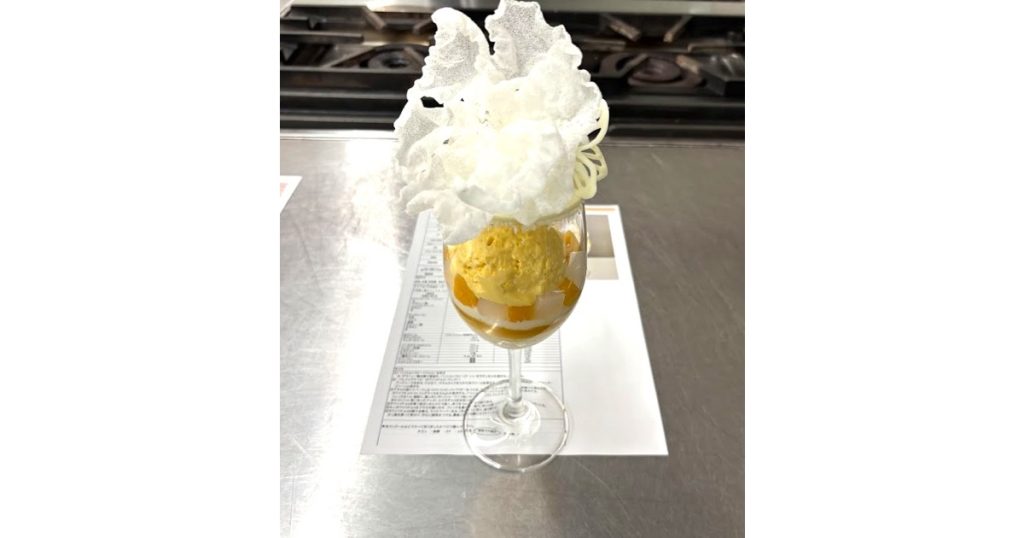 トロピカル　ブロッサムパフェ