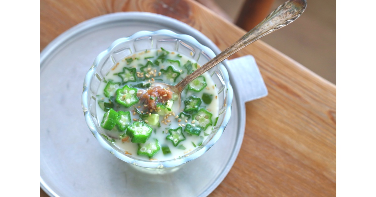 梅と牛乳の冷製スープ