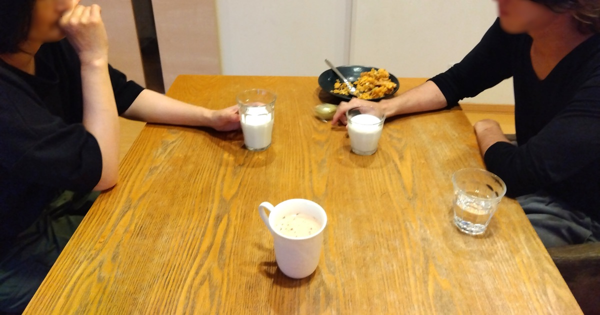 【九曜社合同会社社員限定】日常に牛乳を取り入れるため、「牛乳タイム」を実施